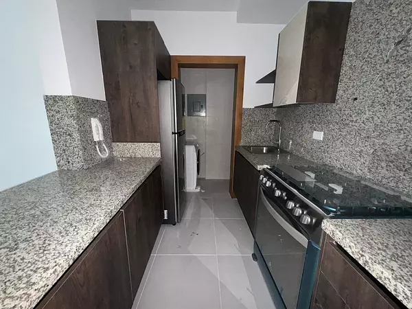 apartamentos - Alquilo apartamento nuevo a estrenar en el sector de Evaristo morales con linea  6