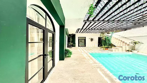 casas - En Venta propiedad en la Zona Colonial Reformada con 4 Estudios 3