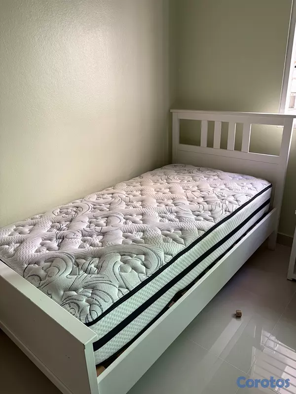 muebles y colchones - Vendo dos camas twins como nuevas con sus colchones. Cada una 25.000 7