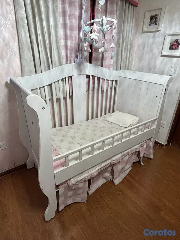 muebles - hermosa cuna de bebé,convertible según etapas, con colchón incluido 2