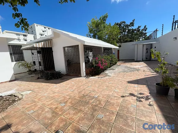 casas - Propiedad comercial en venta  5