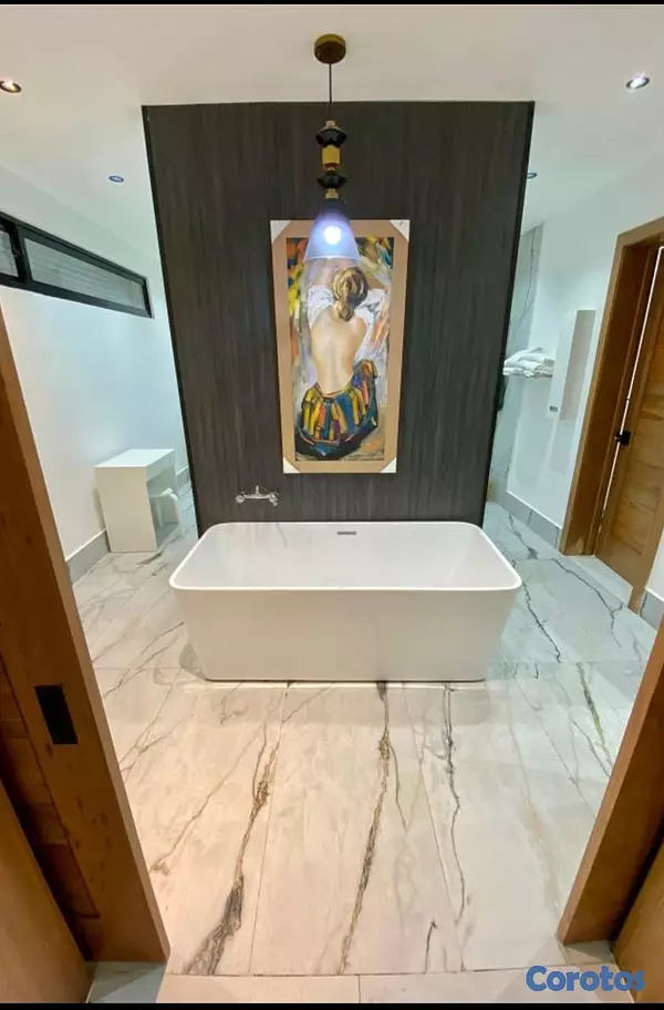 casas vacacionales y villas - 🏡 Villa de Ensueño con Piscina Privada en Costa Cana 4