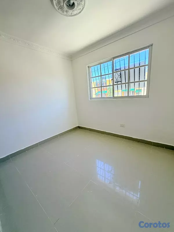 apartamentos - Venta de apartamento 2do piso en bello campo próximo a la charles de Gaulle  6
