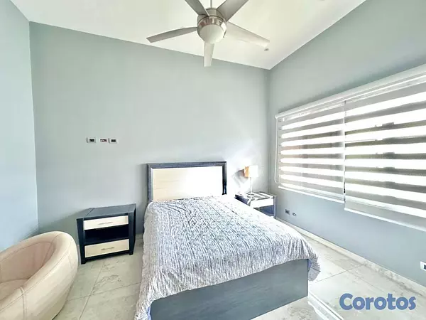 casas - Casa de 4 habitaciones 5 baños en alquiler en Viej 9