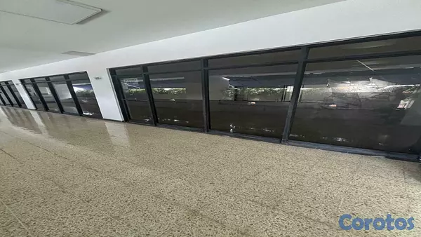 oficinas y locales comerciales - Alquiler Local Comercial Naco 2do piso 150Mts 7