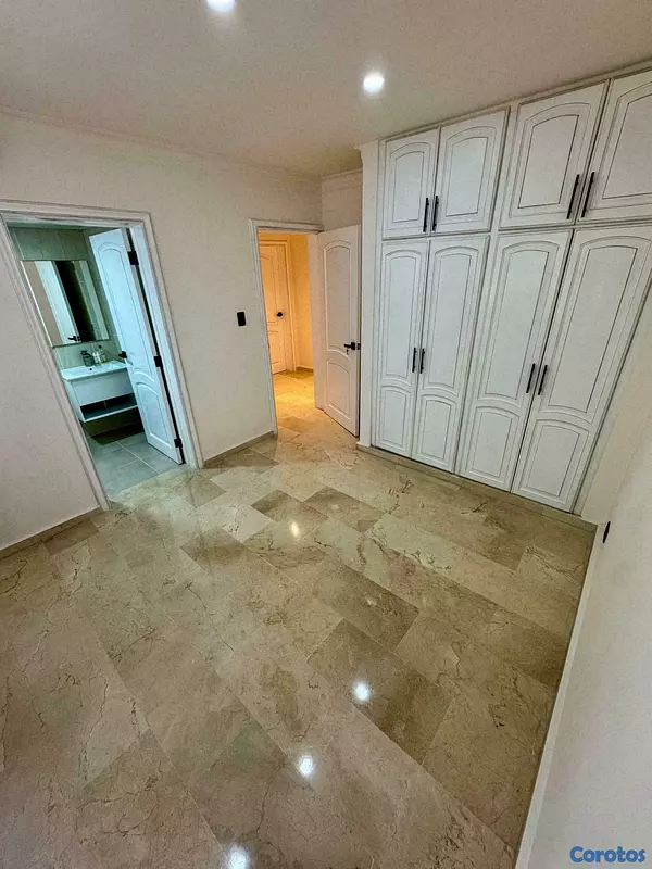 apartamentos - Vendo Apartamento con 210 Metros de 3 Habitaciones en Serralles  CODIGO: PD501 3