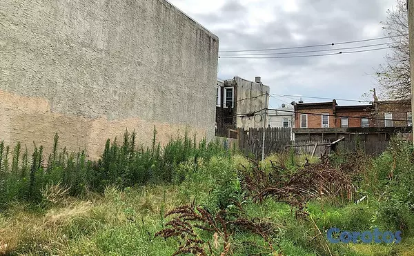 solares y terrenos - Vendo Solar en la Av. Pedro Henríquez Ureña 2