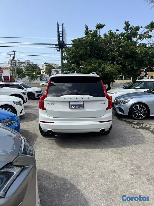 jeepetas y camionetas - Volvo XC-90 T5 Momentum 2018 8