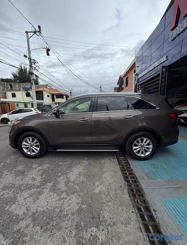 jeepetas y camionetas - Kia Sorento LX 2020 2