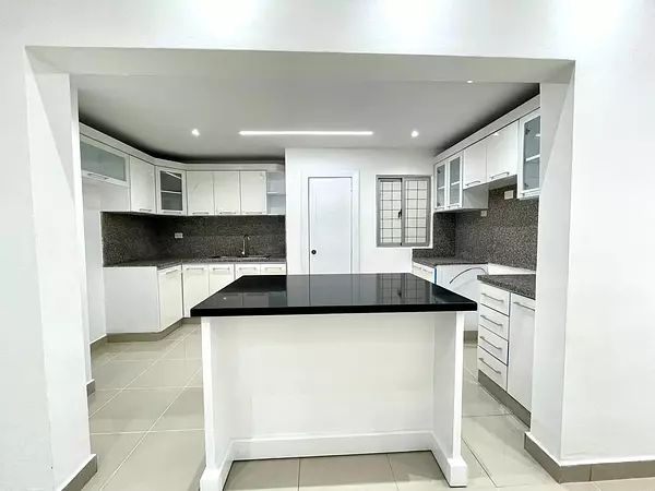 apartamentos - 📍Renacimiento Amplio apartamento en una zona muy tranquila y segura.


 8