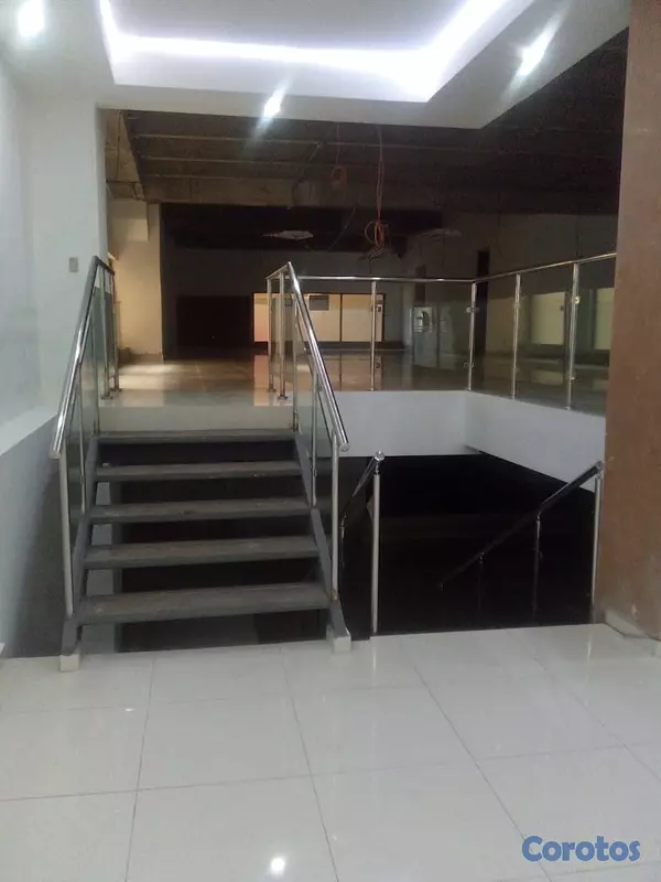 oficinas y locales comerciales - LOCAL COMERCIAL 7