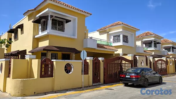 casas - 🏡 ¡CASA DE OPORTUNIDAD EN VENTA EN RESIDENCIAL CER 1