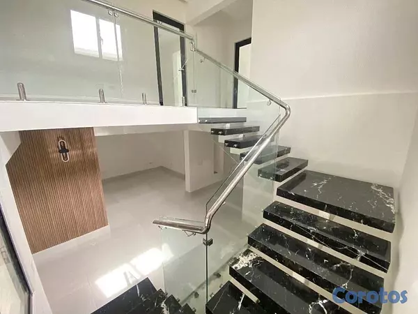 oficinas y locales comerciales - alquiló rosmil loca comercial dos niveles 7 parqueos 4 oficina 4 boa  5