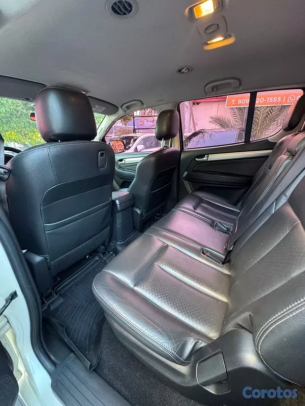 jeepetas y camionetas - Isuzu MUX 2015
 5