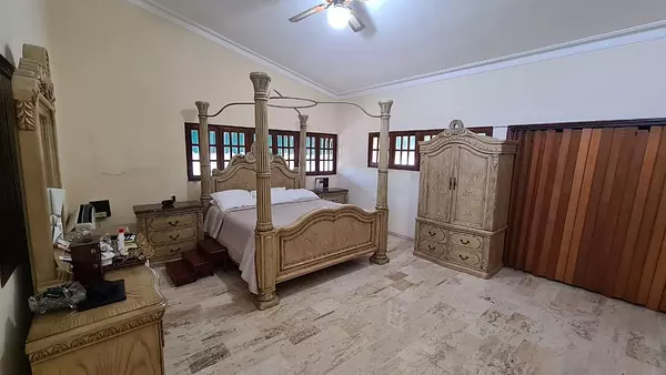 casas - Casa de 962 mts 2 Niveles en Urbanización Los Rios.  3