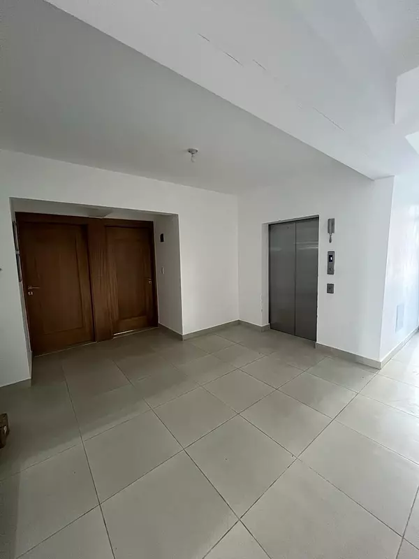 apartamentos - Apartamento 1er Nivel con Patio proximo al HOMS  9
