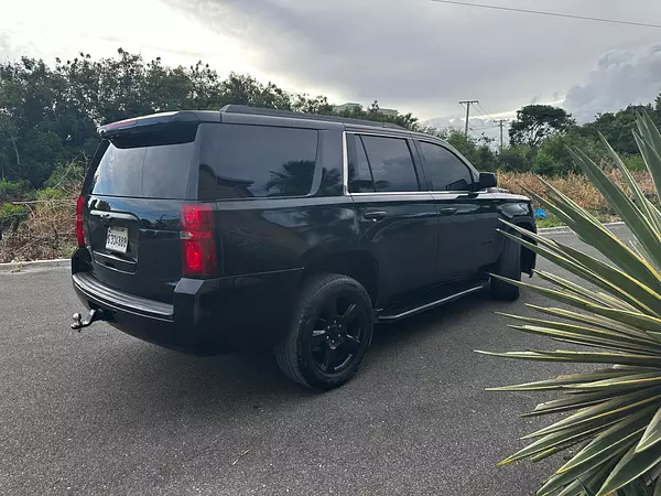 jeepetas y camionetas - chevolet tahoe 2015 3