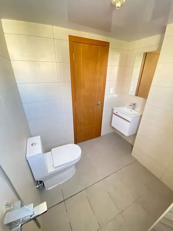 apartamentos - Vendo y alquilo apartamento en Evaristo Morales 9
