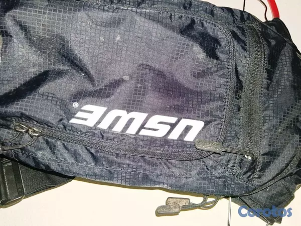 Artículos Deportivos - Mochila de hidratación con depósito de agua  8