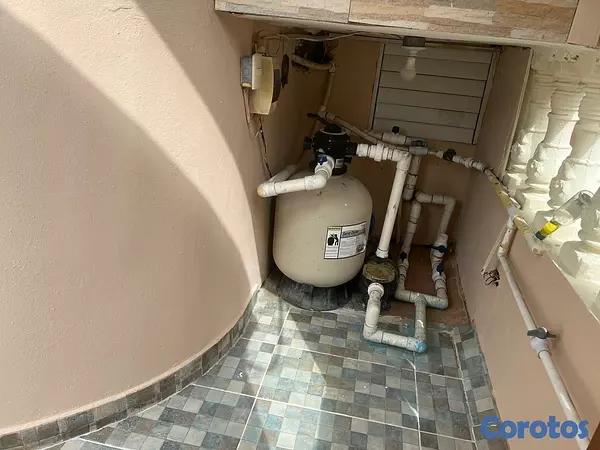 casas - venta de casa de lujo en el mirador del este Santo Domingo este  9