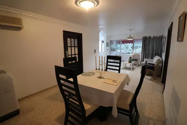apartamentos - Vendo Apartamento Amplio con excelente ubicación RD$7,500.00
 4