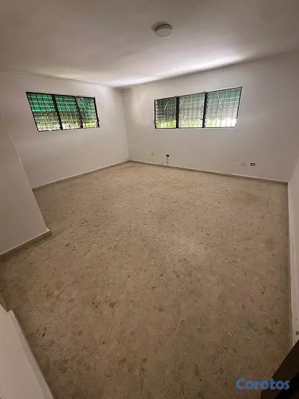 casas - Vendo Casa de 3 niveles en La Castellana, 4 HABS., 3