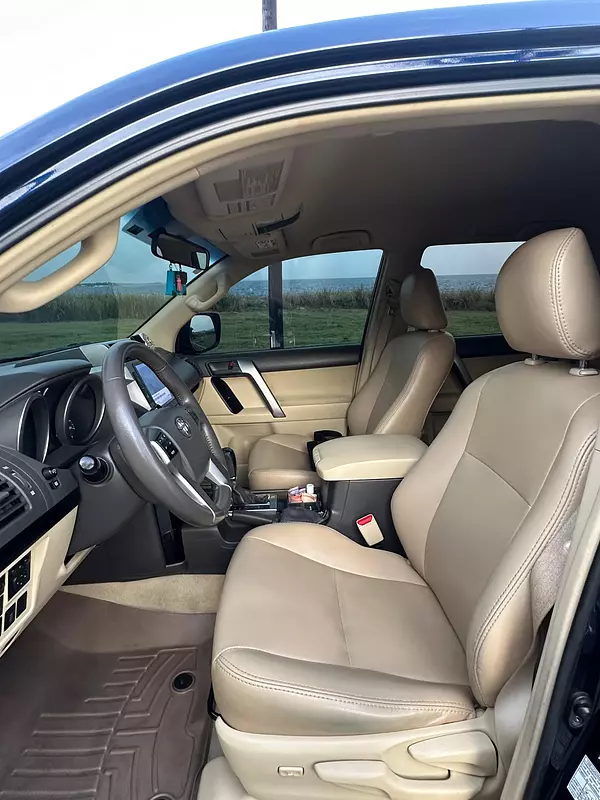 jeepetas y camionetas - Toyota land cruicer prado txl 2015 8