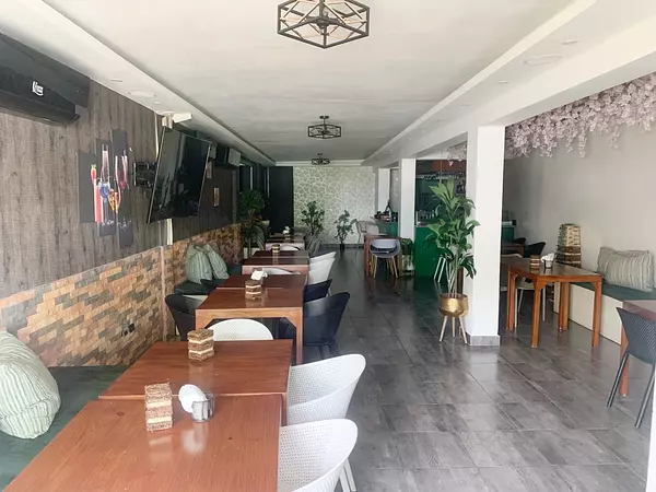 oficinas y locales comerciales - local céntrico en Bella vista  2