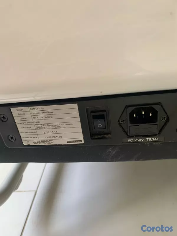 Salud y Equipamiento Médico - vendo una cama de masaje  8