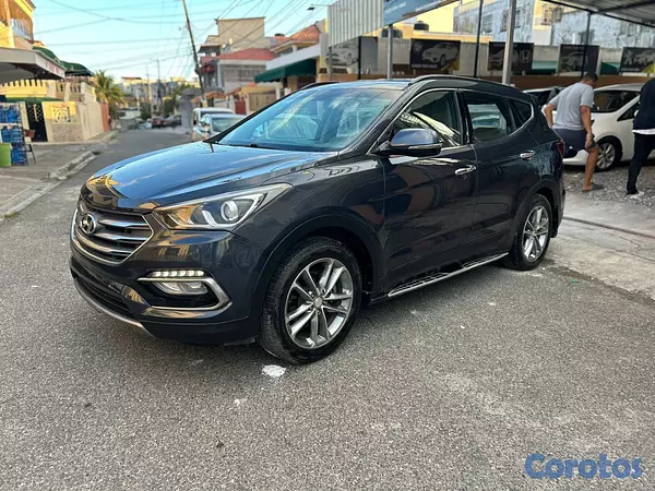 jeepetas y camionetas - Hyundai Santa Fe 2017 Doch 4