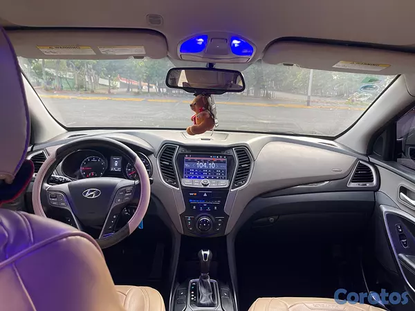 jeepetas y camionetas - Hyundai Santa Fe 2013 Sport – 93,600 Millas 2