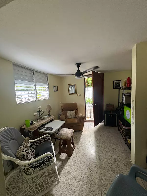 casas - Casa En Venta En La Independencia 5