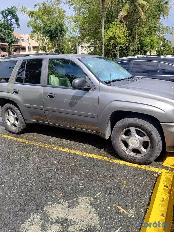 jeepetas y camionetas - RD$350,000 - Chevrolet Trailblazer 2007 - GLP 4