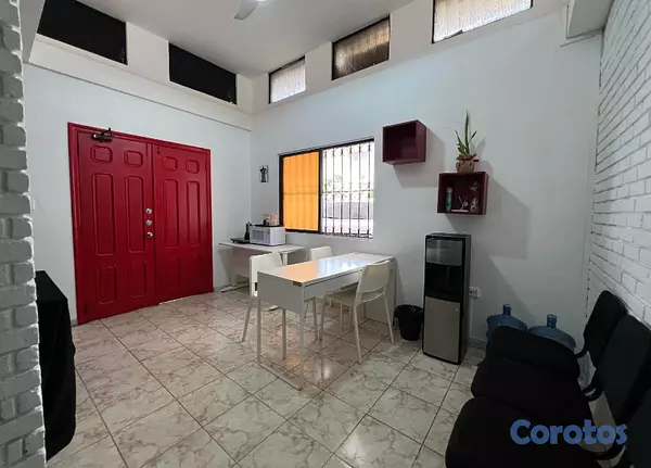oficinas y locales comerciales - se alquila casa  9
