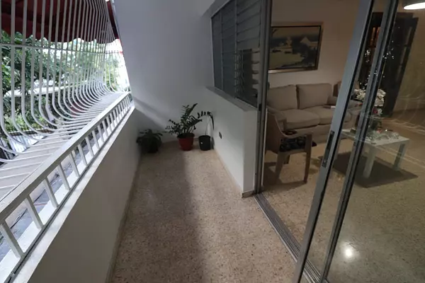 apartamentos - Vendo Apartamento Amplio con excelente ubicación RD$7,500.00
 5