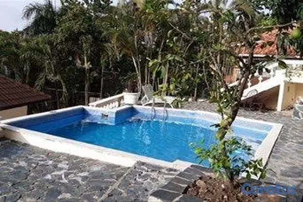 casas - Casa de 4 habitaciones 5 baños en alquiler en Alto 7