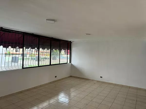 apartamentos - Vendo apartamento en Alma Rosa ,  3er piso  7