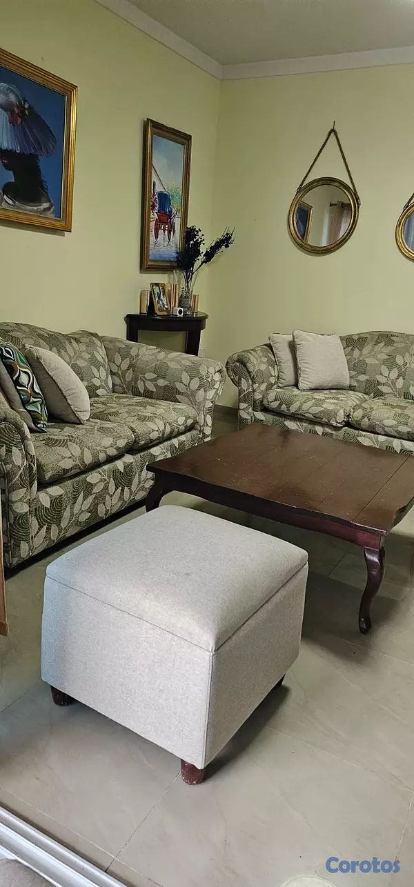 muebles y colchones - Muebles y centro de mesa en Caoba  8