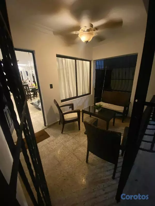 casas - Casa de 3 habitaciones 2 baños en venta en Colinas 5