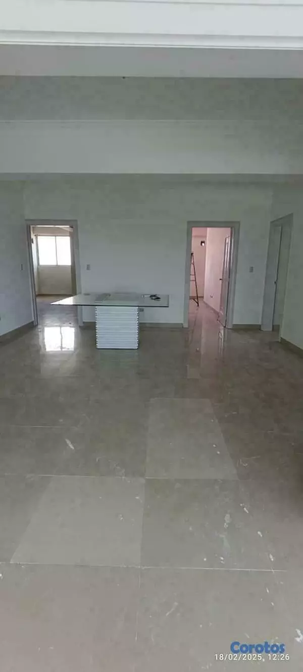 apartamentos - ¡RENACIMIENTO 220 MTS  UBICACION ESTRATEGICA REMODELADO TOTALMENTE! 2