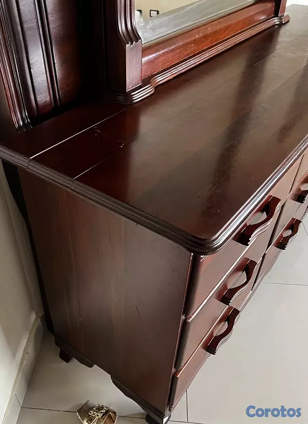 muebles y colchones - Vendo gavetero  caoba 9 gavetas 4