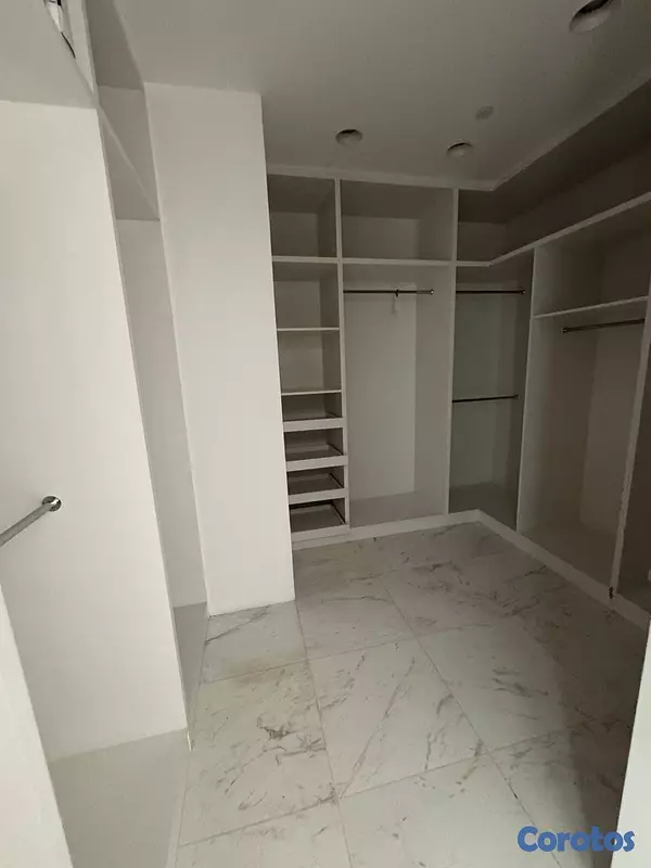 apartamentos - Apartamento Av. Anacaona Frente Parque Mirador Sur 9