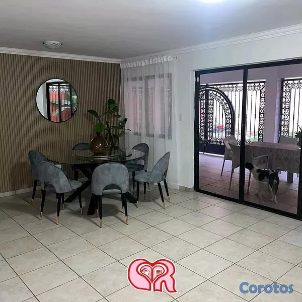 casas - SE ALQUILA CASA DE DOS NIVELES EN EL SECTOR ENSANCHE JULIETA  5