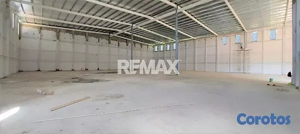 oficinas y locales comerciales - Nave industrial de 2128mt2 en alquiler en El Pedre 2