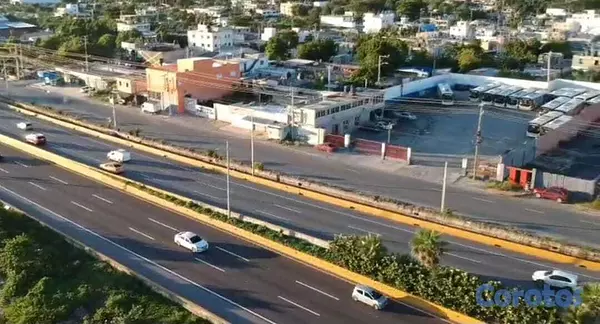 solares y terrenos - Terreno de 10,000 m² en la Av. Las Américas Ideal  5