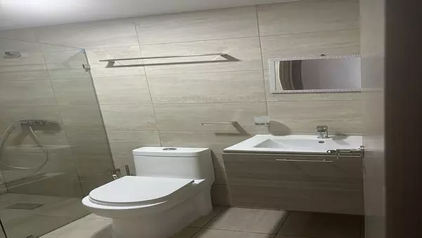 apartamentos - Apartamento EN VENTA de 3 habitaciones con patio privado, 132,000.00 6