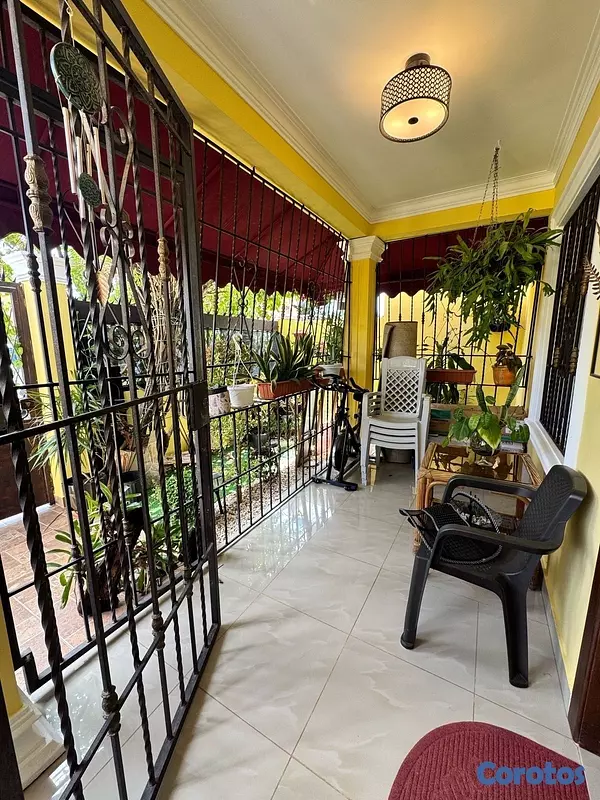 casas - venta de casa de 3 niveles en la autopista de san isidro brisa oriental 8
