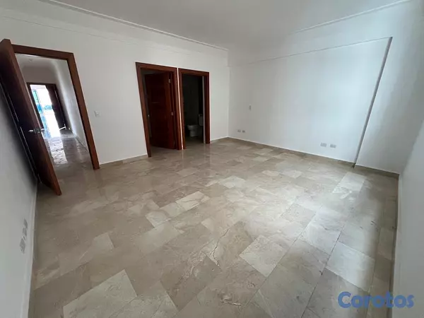 apartamentos - vedo renacimiento amplio tres habitaciones con baño dos parqueos lineales balcón 11