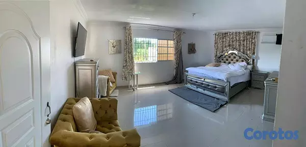 casas - CASA DE DOS NIVELES EN LOS ROSALES , STO.DGO. ESTE 2
