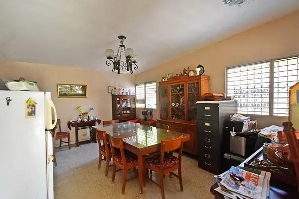 casas - VENDO CASA-SOLAR EN LOS PREDOS EN OPORTUNIDAD  6